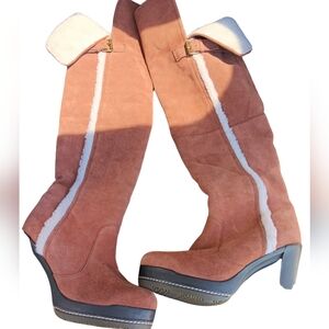 Kelsi Dagger Faux Fur Bootsknee high very cute